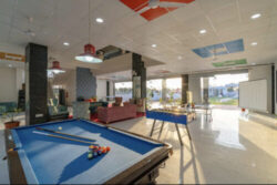 Sitting and Lounge Area